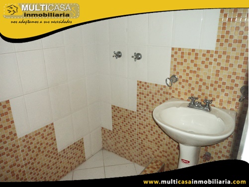 Casa en venta a Crédito Sector Empresa Eléctrica Cuenca-Ecuador