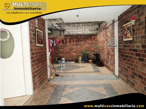 Casa en venta a Crédito Sector Empresa Eléctrica Cuenca-Ecuador