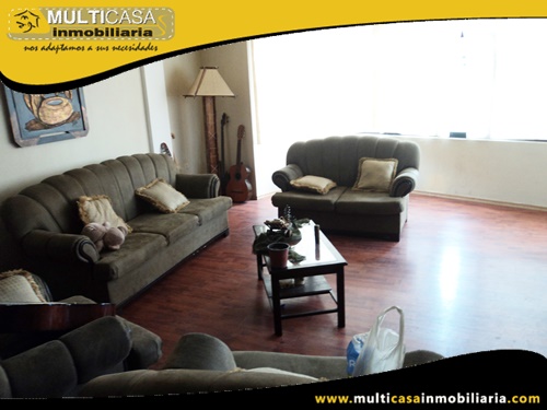 Casa en Venta a Crédito con Local Comercial Sector Ordoñez Lasso Cuenca-Ecuador