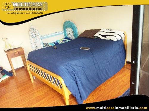 Casa en Venta a Crédito con Local Comercial Sector Ordoñez Lasso Cuenca-Ecuador