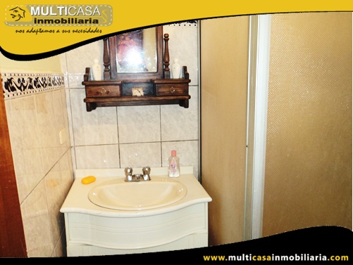 Casa en Venta a Crédito con Local Comercial Sector Ordoñez Lasso Cuenca-Ecuador