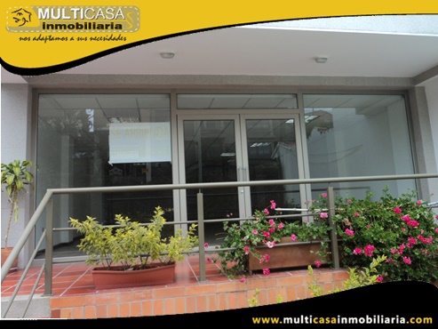 Casa con Local Comercial y Tres departamentos en Venta Sector Av.12 de Abril Cuenca-Ecuador