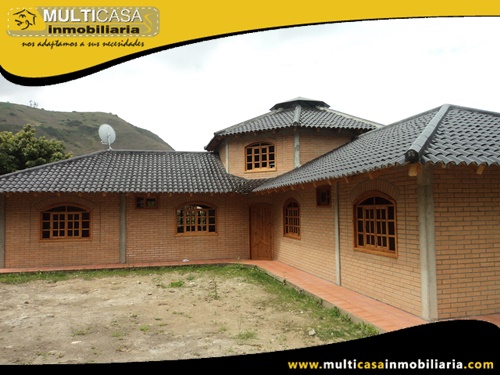 Casa con Terreno en Venta a Crédito Sector Dug Dug Paute-Ecuador
