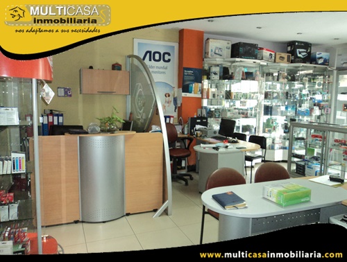 Casa con Local Comercial en Venta a Crédito Sector Centro de la Ciudad Cuenca-Ecuador