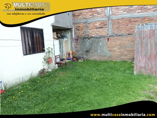 Casa Comercial en Venta de Dos Departamentos y Local Comercial Sector Crea Cuenca-Ecuador