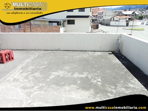 Casa en Venta de Dos Departamentos Sector Héroes de Verdeloma Cuenca-Ecuador