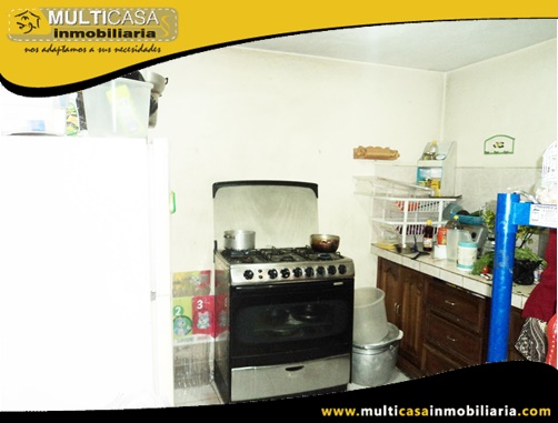 Casa en Venta de Dos Departamentos Sector Héroes de Verdeloma Cuenca-Ecuador
