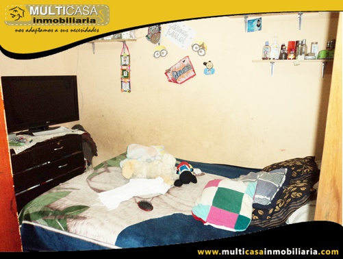 Casa en Venta de Dos Departamentos Sector Héroes de Verdeloma Cuenca-Ecuador