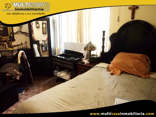 Casa en Venta de Dos Departamentos Sector Héroes de Verdeloma Cuenca-Ecuador