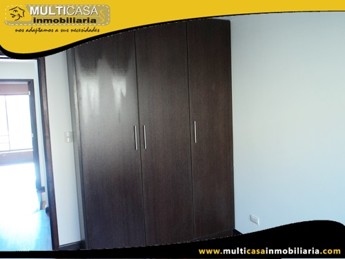 Casa en Venta a Crédito en Condominio Privado Sector Av. 1ero de Mayo Cuenca-Ecuador