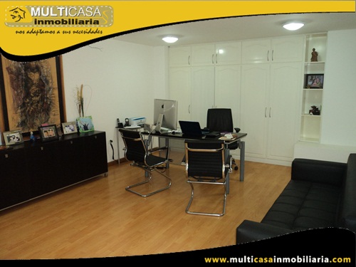 Casa Comercial con Oficinas a Crédito Sector Don Bosco Cuenca-Ecuador