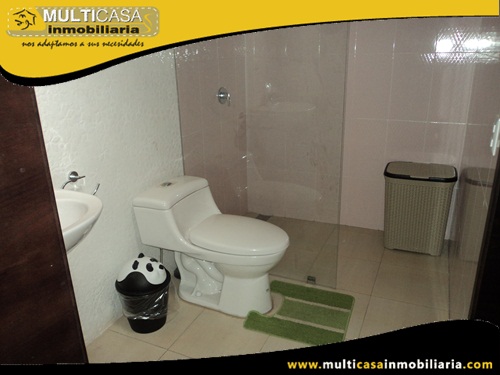 Casa Comercial con Oficinas a Crédito Sector Don Bosco Cuenca-Ecuador