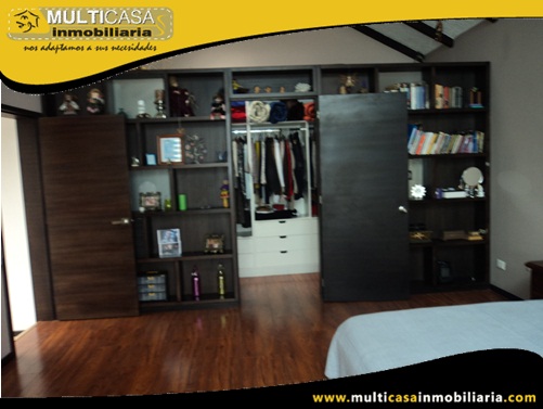Casa Comercial con Oficinas a Crédito Sector Don Bosco Cuenca-Ecuador