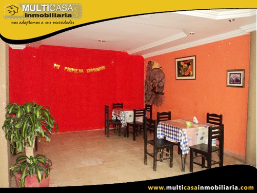 Casa de Dos Departamentos y Local Comercial Sector Medio Ejido Cuenca-Ecuador