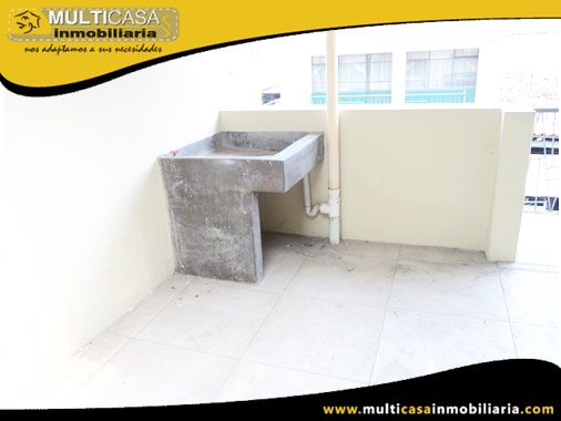 Edificio en Venta a Crédito Tres Departamentos Local Comercial Sector 9 de Octubre Cuenca-Ecuador