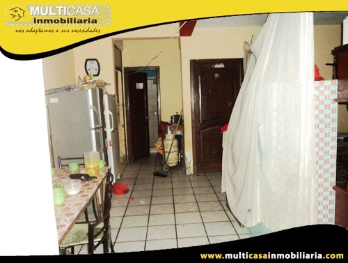 Casa Rentera en Venta Condominio Privado Tres Departamentos Sector Centro de la Ciudad Cuenca-Ecuador