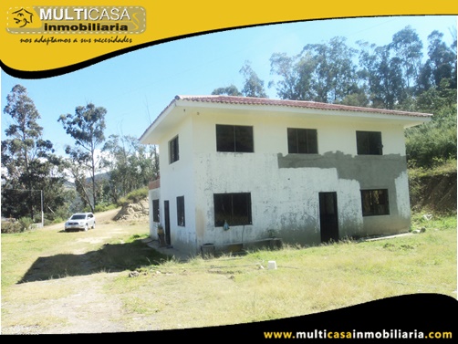 Casa con Terreno en Venta a Crédito Sector Challuabamba Cuenca-Ecuador