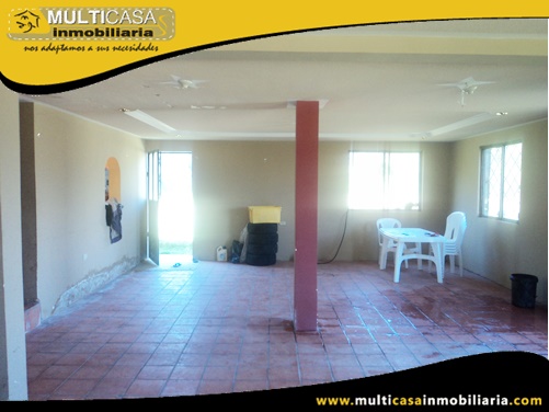 Casa con Terreno en Venta a Crédito Sector Challuabamba Cuenca-Ecuador