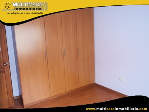 Casa en Venta a Crédito en Ciudadela Privada Sector Racar Cuenca-Ecuador