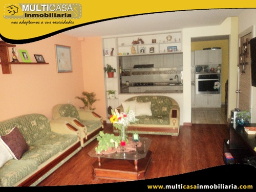 Casa en Venta a Crédito en Condominio Privado Sector Super Stock Cuenca-Ecuador
