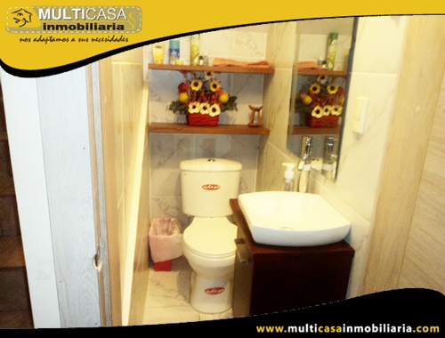 Casa en Venta a Crédito en Condominio Privado Sector Super Stock Cuenca-Ecuador