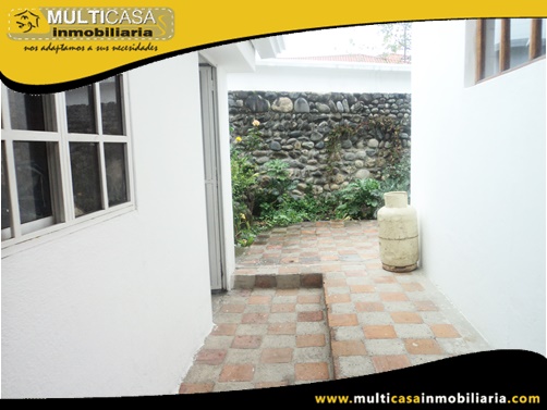 Casa en Venta a Crédito Sector Ave. 10 de Agosto Cuenca-Ecuador