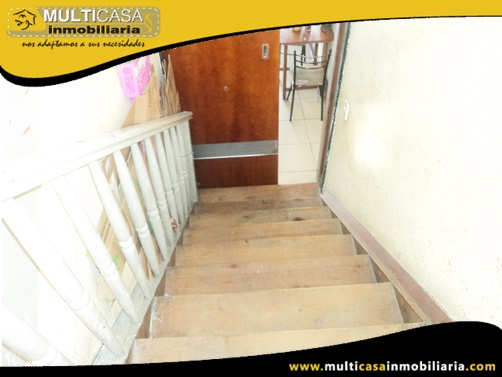 Casa Comercial en Venta con Local a Crédito Sector Racar Cuenca-Ecuador