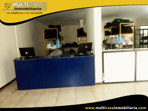 Casa Comercial en Venta con Local a Crédito Sector Racar Cuenca-Ecuador