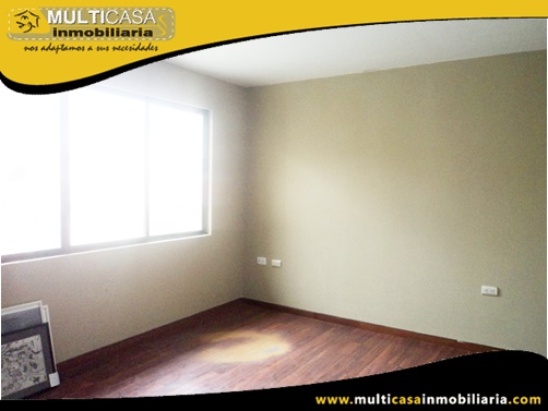 Casa Comercial en Venta con Local a Crédito Sector Racar Cuenca-Ecuador