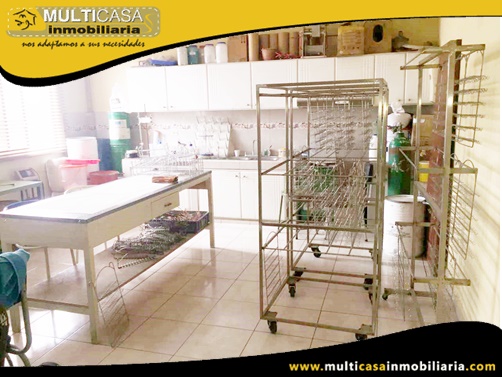 Casa en venta a Crédito ideal para oficinas Sector Aeropuerto Cuenca-Ecuador