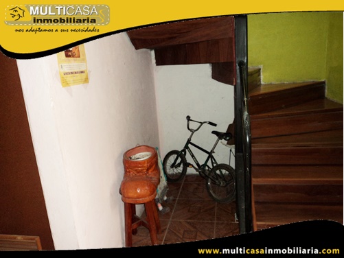 Casa en Venta a Crédito en Condominio Sector Ave. Los Cerezos Cuenca-Ecuador (Falta Acabados)