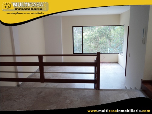 Casa en Venta a Crédito Sector Autopista-Punta Corral Cuenca-Ecuador