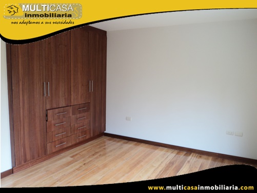 Casa en Venta a Crédito Sector Autopista-Punta Corral Cuenca-Ecuador