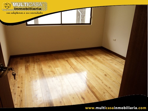 Casa en Venta a Crédito Sector Autopista-Punta Corral Cuenca-Ecuador