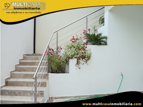 Casa en Venta a Crédito Sector Autopista-Punta Corral Cuenca-Ecuador