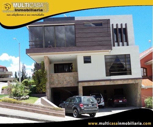 Casa amoblada en Venta a Crédito en Urbanización Privada Sector Challuabamba Cuenca-Ecuador