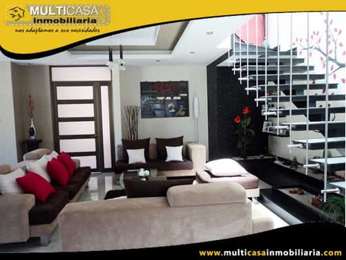 Casa amoblada en Venta a Crédito en Urbanización Privada Sector Challuabamba Cuenca-Ecuador