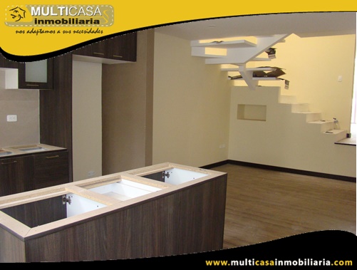 Casa en Venta a Crédito Sector Control Sur-La Calera Cuenca-Ecuador