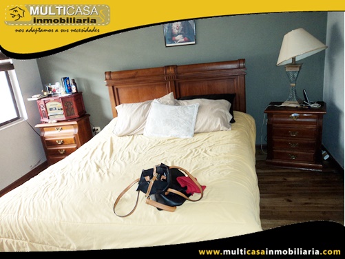 Casa en Venta a Crédito Sector Parque Iberia Cuenca-Ecuador