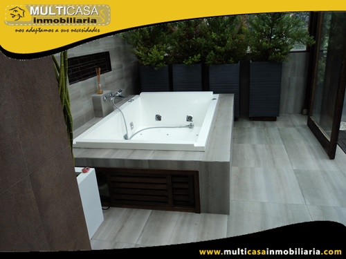 Penthouse Duplex en Venta a Crédito Sector Zona Rosa Cuenca-Ecuador
