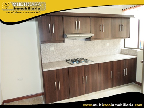 Casa en Venta a Crédito en Condominio Privado Sector Racar Cuenca-Ecuador