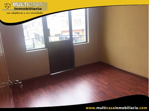 Casa en Venta a Crédito con Local Comercial Sector Quinta Chica Cuenca-Ecuador