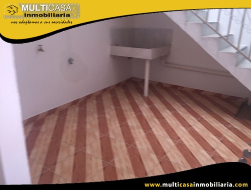 Casa en Venta a Crédito con Local Comercial Sector Quinta Chica Cuenca-Ecuador