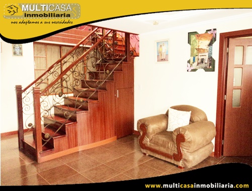 Casa Comercial en Venta a Crédito Tres departamentos Sector Circo Social Cuenca-Ecuador