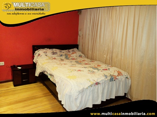 Casa Comercial en Venta a Crédito Tres departamentos Sector Circo Social Cuenca-Ecuador