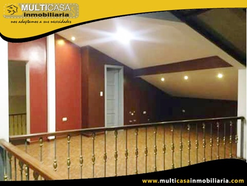Casa Comercial en Venta a Crédito  Sector Centro de la Ciudad Cuenca-Ecuador
