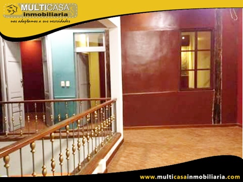 Casa Comercial en Venta a Crédito  Sector Centro de la Ciudad Cuenca-Ecuador