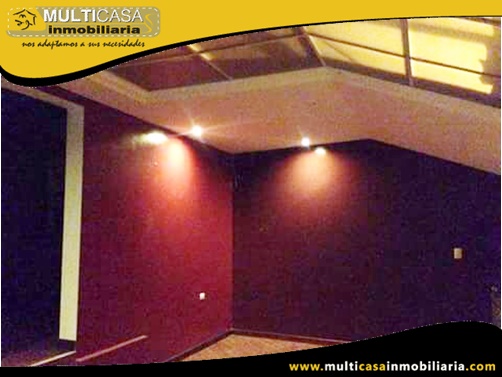 Casa Comercial en Venta a Crédito  Sector Centro de la Ciudad Cuenca-Ecuador