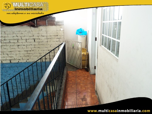 Casa Comercial en Venta a Crédito  Sector Totoracocha Cuenca-Ecuador