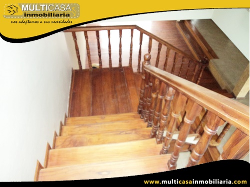 Casa en Venta a Crédito Sector Av. 10 de Agosto Cuenca-Ecuador